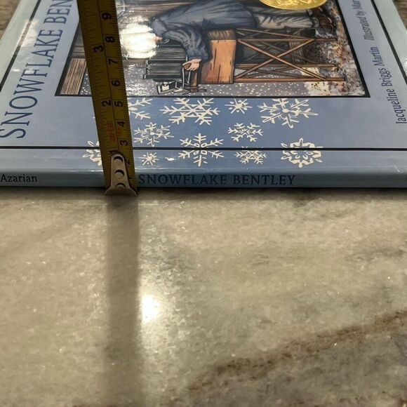 Snowflake Bentley, Caldecott Medal Book,  Jacqueline Briggs Martin - Picture 15 of 16